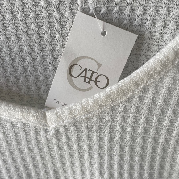 Cato Top - Picture 4 of 6
